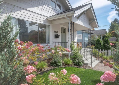 Photo of 3820 Burke Avenue N, Seattle, WA 98103 (MLS # 2576939)