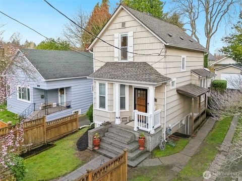 Photo of 1420 N 50th Street, Seattle, WA 98103 (MLS # 2343915)