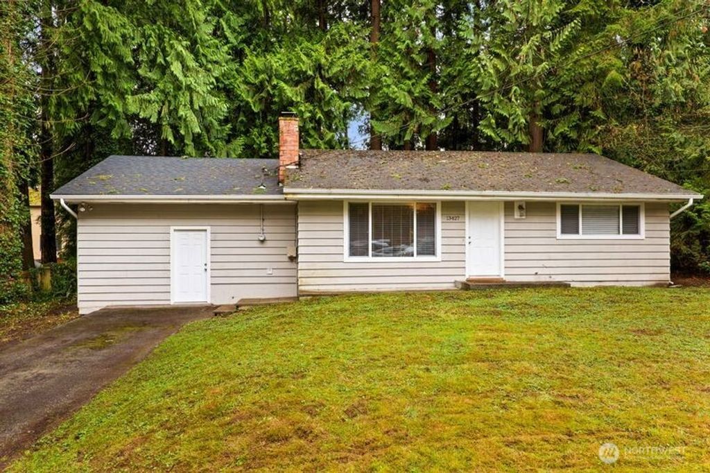 Photo of 13427 Redmond Way, Redmond, WA 98052 (MLS # 2342155)