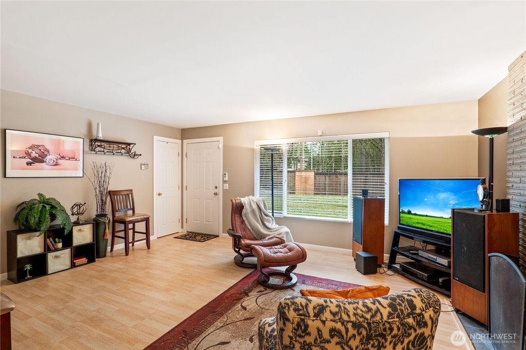 Photo of 13427 Redmond Way, Redmond, WA 98052 (MLS # 2342155)