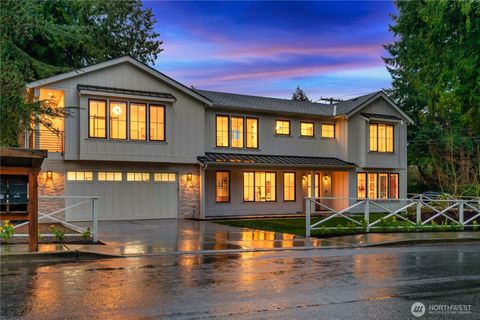 Photo of 11204 108th Ave Ave NE, Kirkland, WA 98033 (MLS # 2490964)