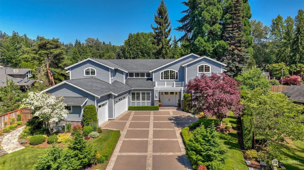 Photo of 33 Tatoosh Key, Bellevue, WA 98006 (MLS # 2274695)