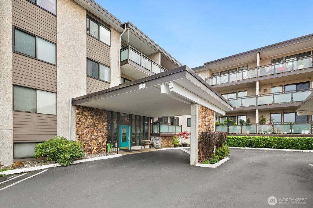 Photo of 510 Forsyth Lane #308, Edmonds, WA 98020 (MLS # 2438572)