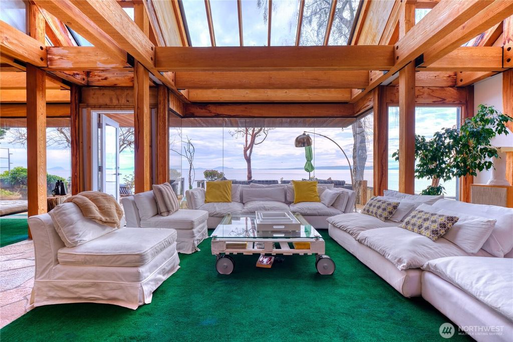 Photo of 731 Kendor Drive, Point Roberts, WA 98281 (MLS # 2490944)