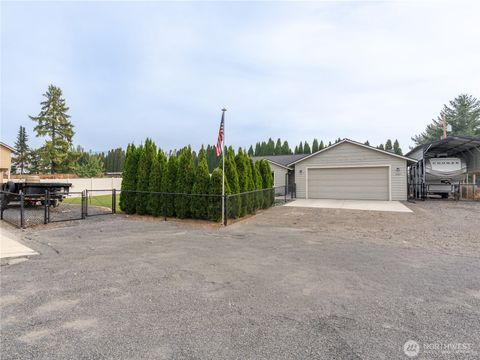 Photo of 2527 Pioneer Lane, East Wenatchee, WA 98802 (MLS # 2441147)