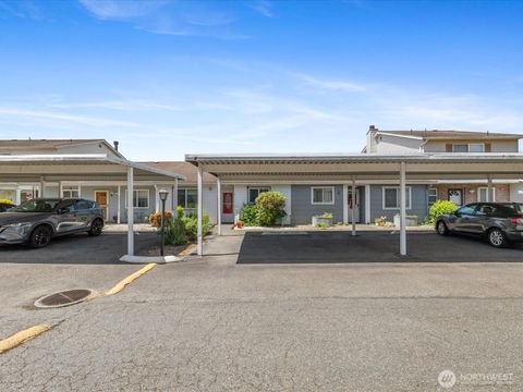 Photo of 4214 84th Street NE #4, Marysville, WA 98270 (MLS # 2395481)