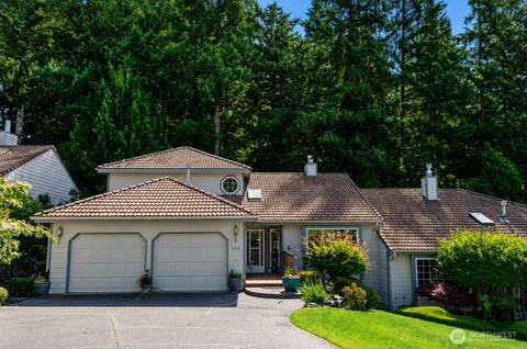 Photo of 7411 71st Avenue Ct SW, Lakewood, WA 98498 (MLS # 2543852)