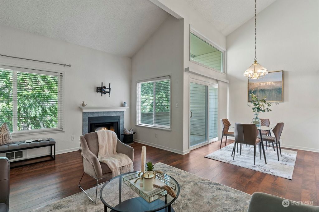 Photo of 14520 NE 44th Street #K3, Bellevue, WA 98007 (MLS # 2128209)