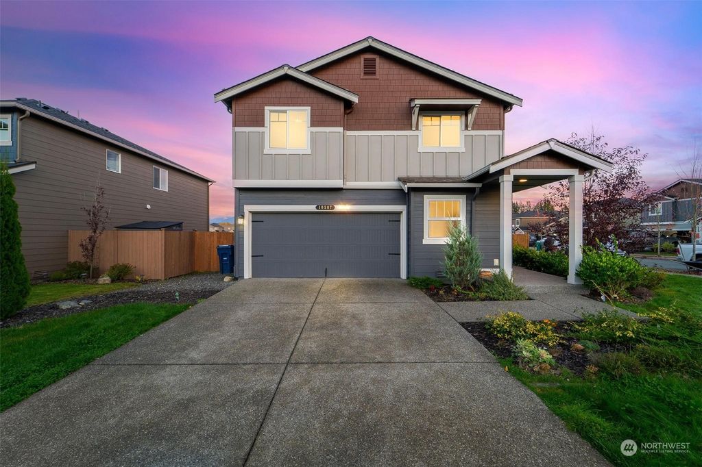 Photo of 10307 Skyline Avenue, Granite Falls, WA 98252 (MLS # 2173999)