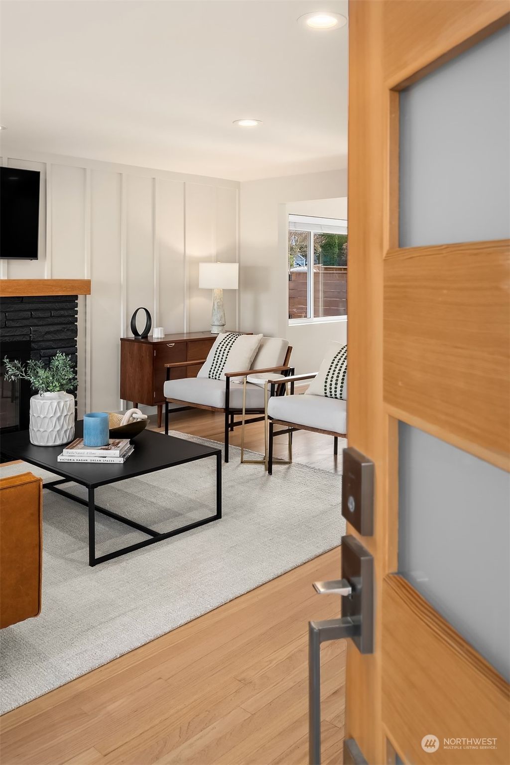 Photo of 3001 W Emerson Street, Seattle, WA 98199 (MLS # 2327165)