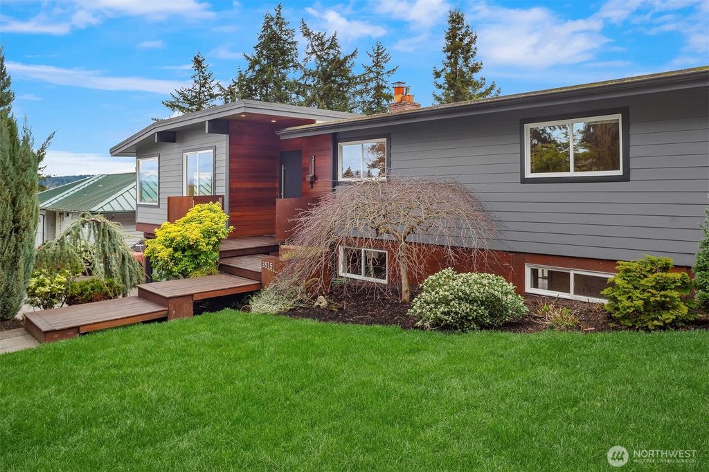 Photo of 3515 NE 156th Street, Lake Forest Park, WA 98155 (MLS # 2369458)