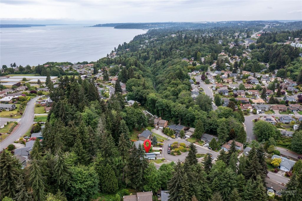 Photo of 29211 13th Place S, Federal Way, WA 98003 (MLS # 2260425)