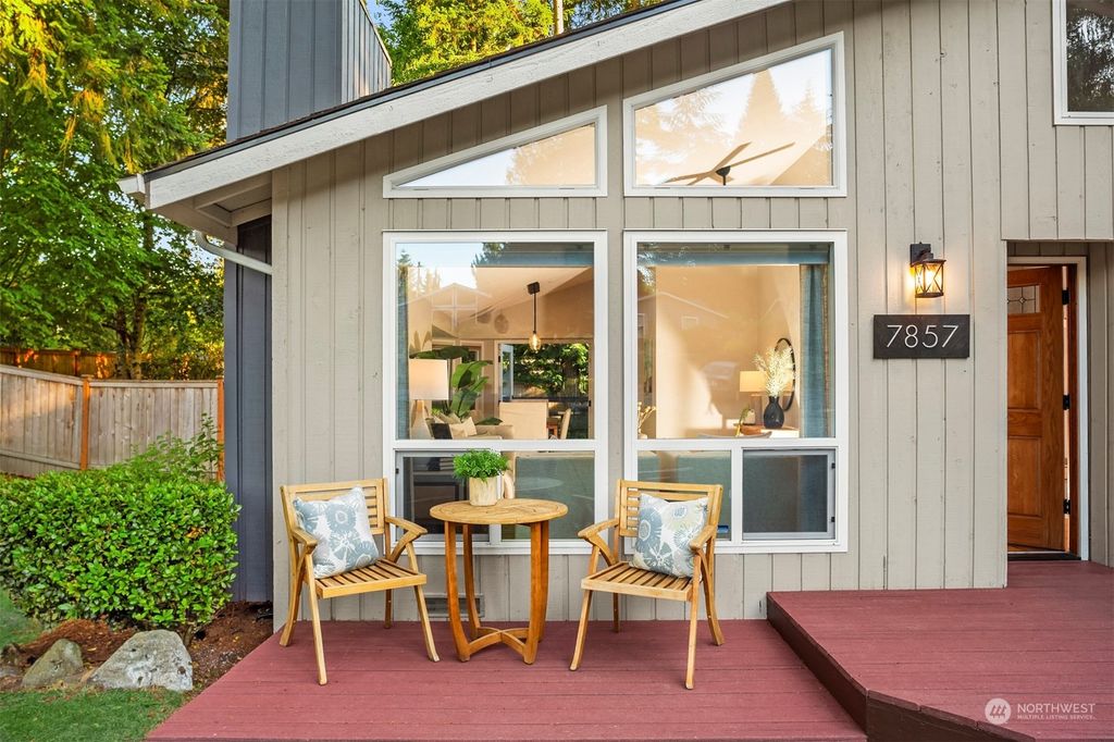 Photo of 7857 NE 140th Place, Kirkland, WA 98034 (MLS # 2262419)