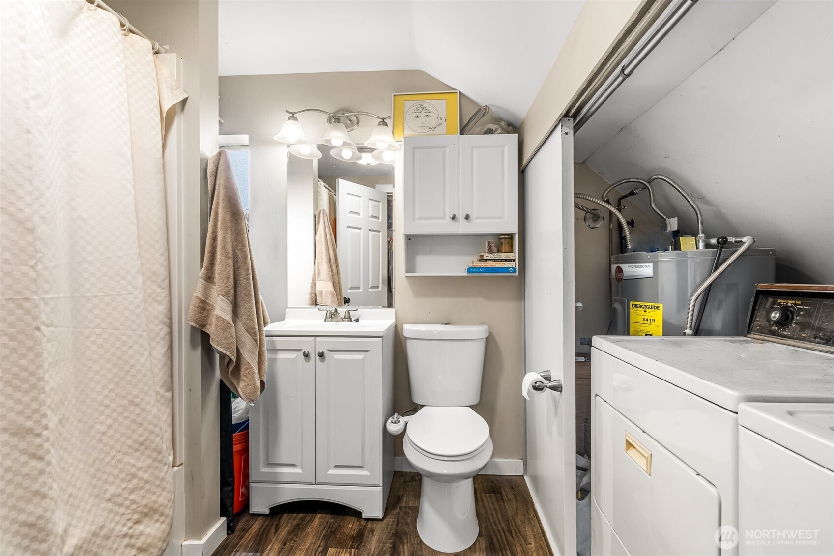 2511 Prospect Avenue NE 13