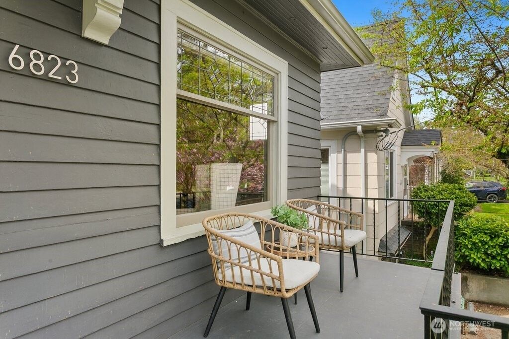 Photo of 6823 16th Avenue NE, Seattle, WA 98115 (MLS # 2509692)