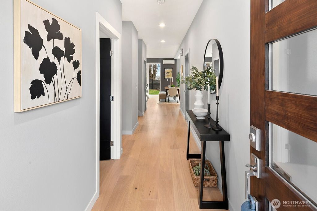 Photo of 7606 7th Avenue SW, Seattle, WA 98106 (MLS # 2472322)