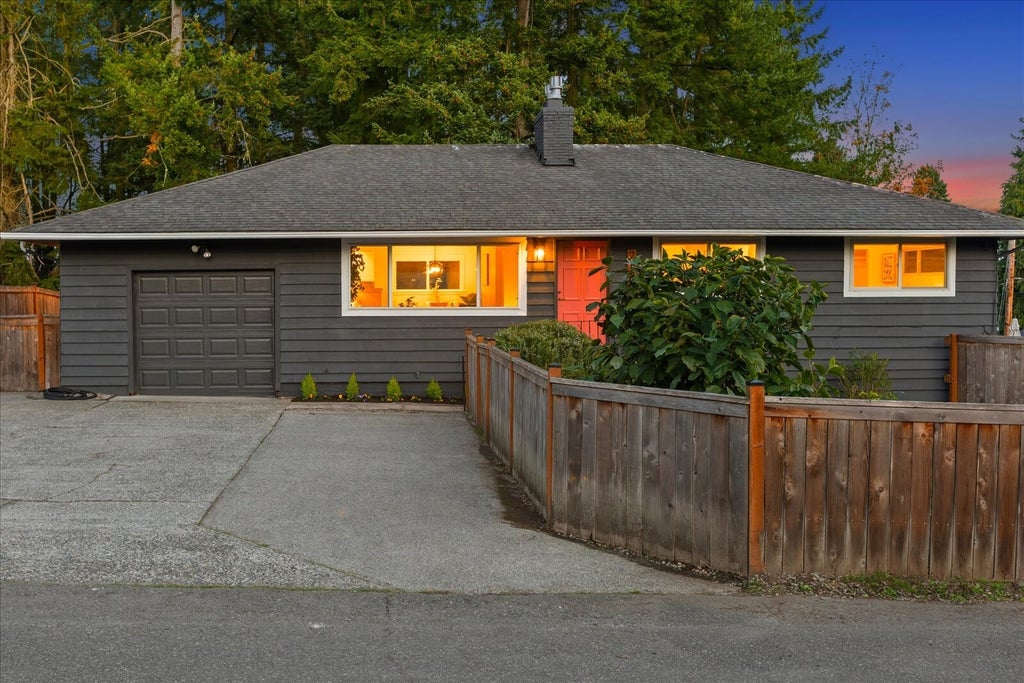 Photo of 23927 80th Place W, Edmonds, WA 98026 (MLS # 2597595)