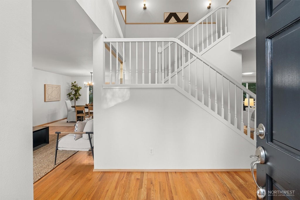 Photo of 13924 126th Avenue NE, Kirkland, WA 98034 (MLS # 2582759)