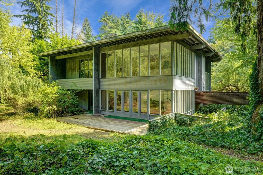 Photo of 3624 164th Place SE, Bellevue, WA 98008 (MLS # 2558366)