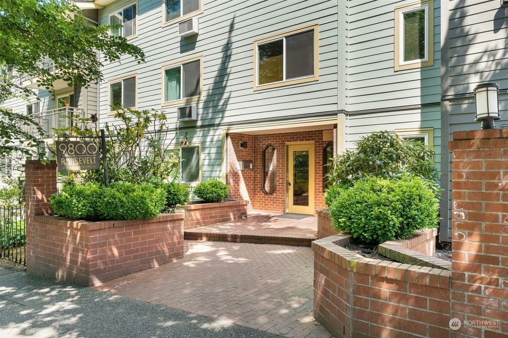 Photo of 9800 Roosevelt Way NE #3, Seattle, WA 98115 (MLS # 2320832)