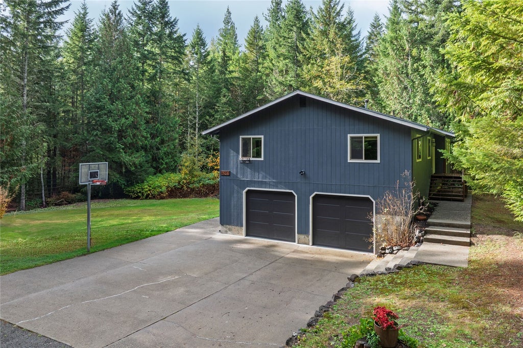 Photo of 6203 NW Gross Rd RD, Bremerton, WA 98312 (MLS # 2598202)