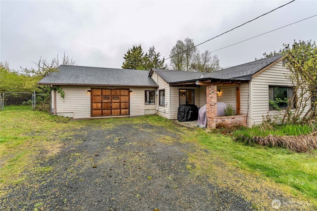 Photo of 2920 S Peabody Street, Port Angeles, WA 98362 (MLS # 2508493)