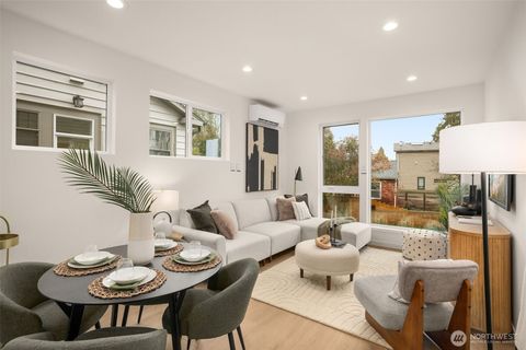 2105 SW Genesee Street SW Seattle WA 98106