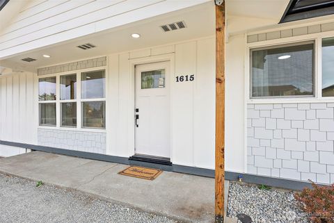 1615 S 84th Street Tacoma WA 98444