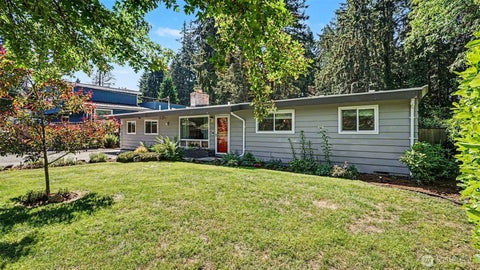 Photo of 5318 193rd Place SW, Lynnwood, WA 98036 (MLS # 2535081)