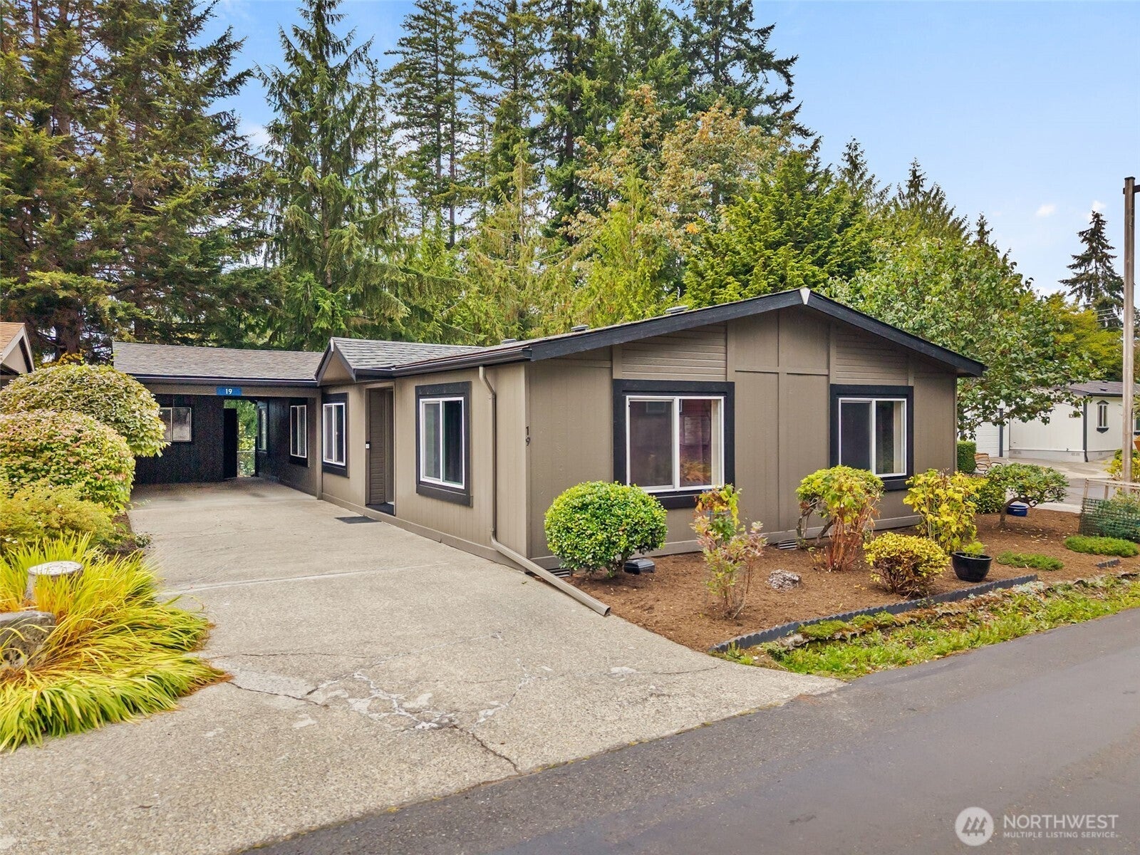 1754 NE Mesford Road # 19
