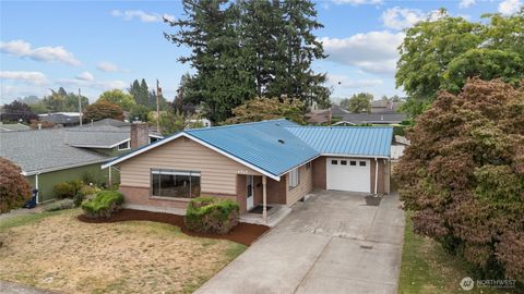 Photo of 1717 E Street, Lynden, WA 98264 (MLS # 2488323)