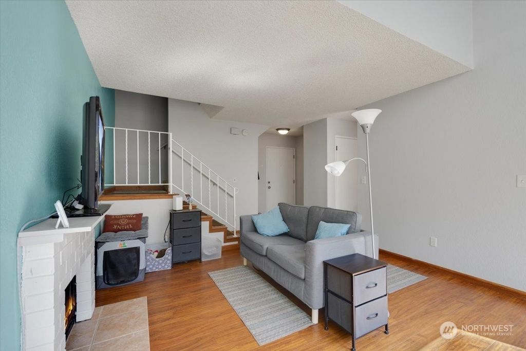 Photo of 8454 26th Avenue SW #B, Seattle, WA 98106 (MLS # 2262342)