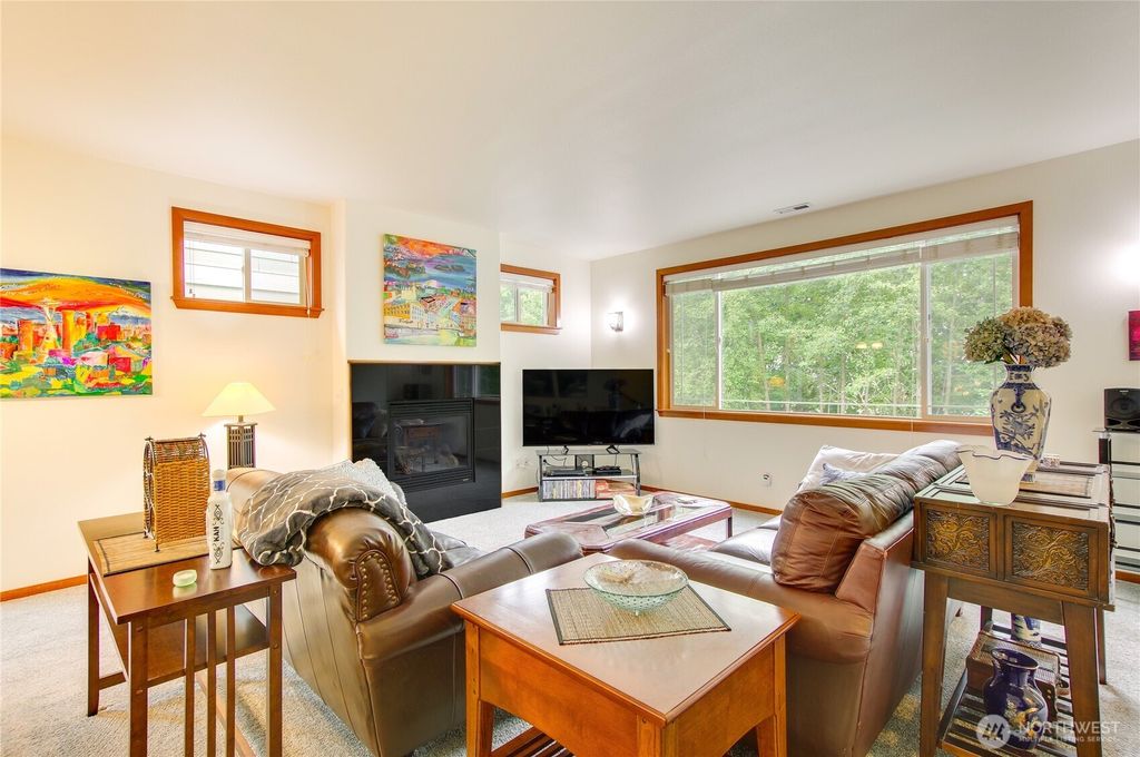 Photo of 1132 Chestnut Street, Everett, WA 98201 (MLS # 2397564)