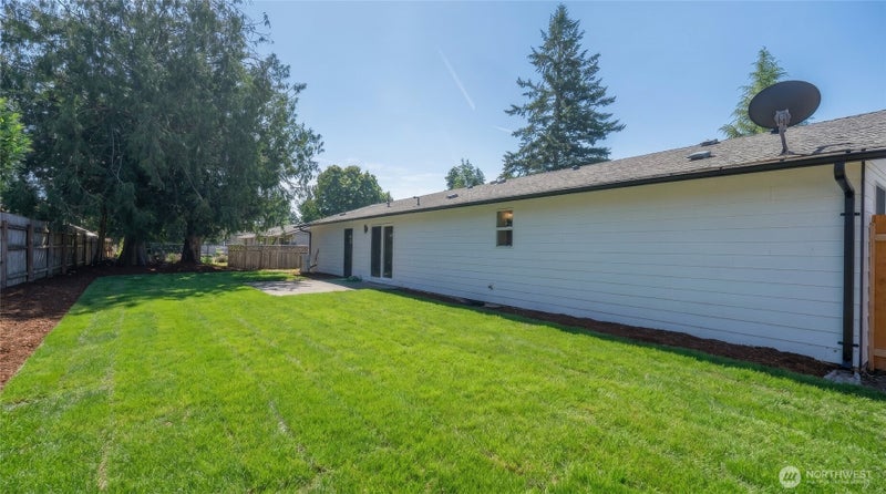 1101 Tule Lake Road S