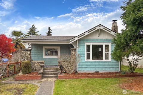 Photo of 513 E Third Street, Port Angeles, WA 98362 (MLS # 2454918)