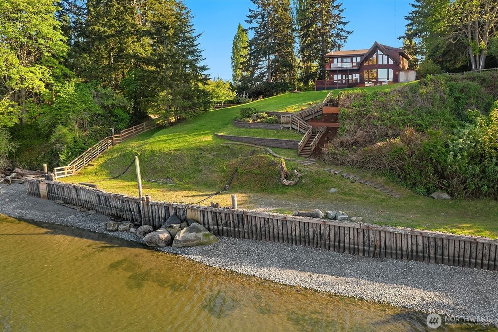 Photo of 22505 Deppman Road SW, Vashon, WA 98070 (MLS # 2518187)