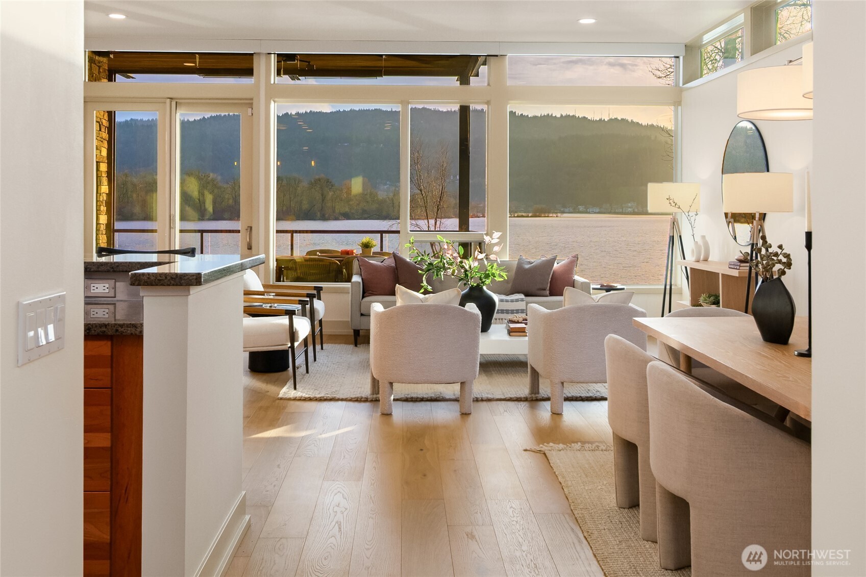 4309 E Lake Sammamish Parkway SE 4309