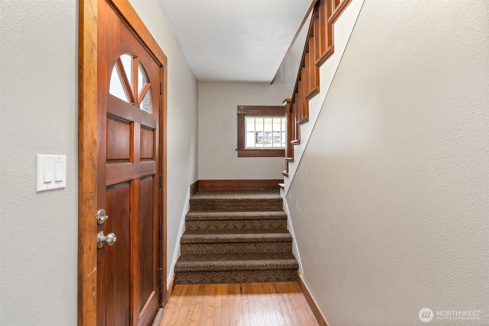 1827 Lincoln Creek Road
