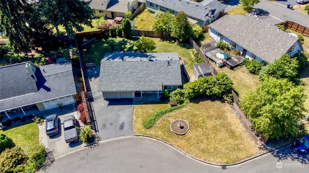 Photo of 21920 2nd Avenue SE, Bothell, WA 98021 (MLS # 2262861)