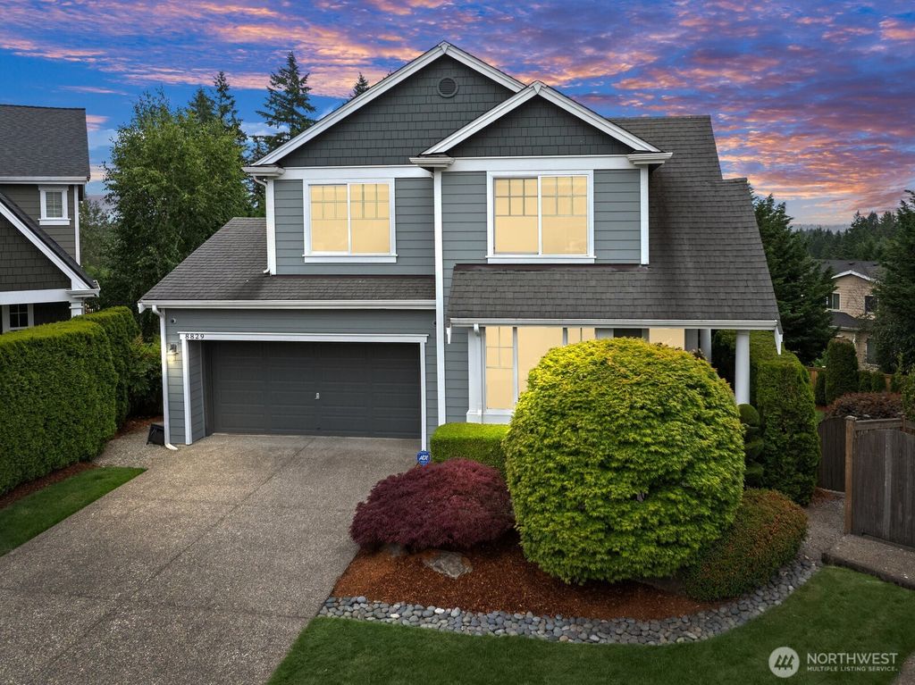 Photo of 8829 138th Court SE, Newcastle, WA 98059 (MLS # 2394047)