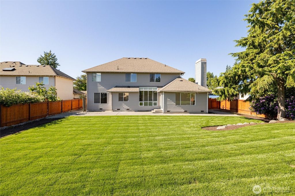 Photo of 9825 S 246th Place Pl, Kent, WA 98030 (MLS # 2391862)