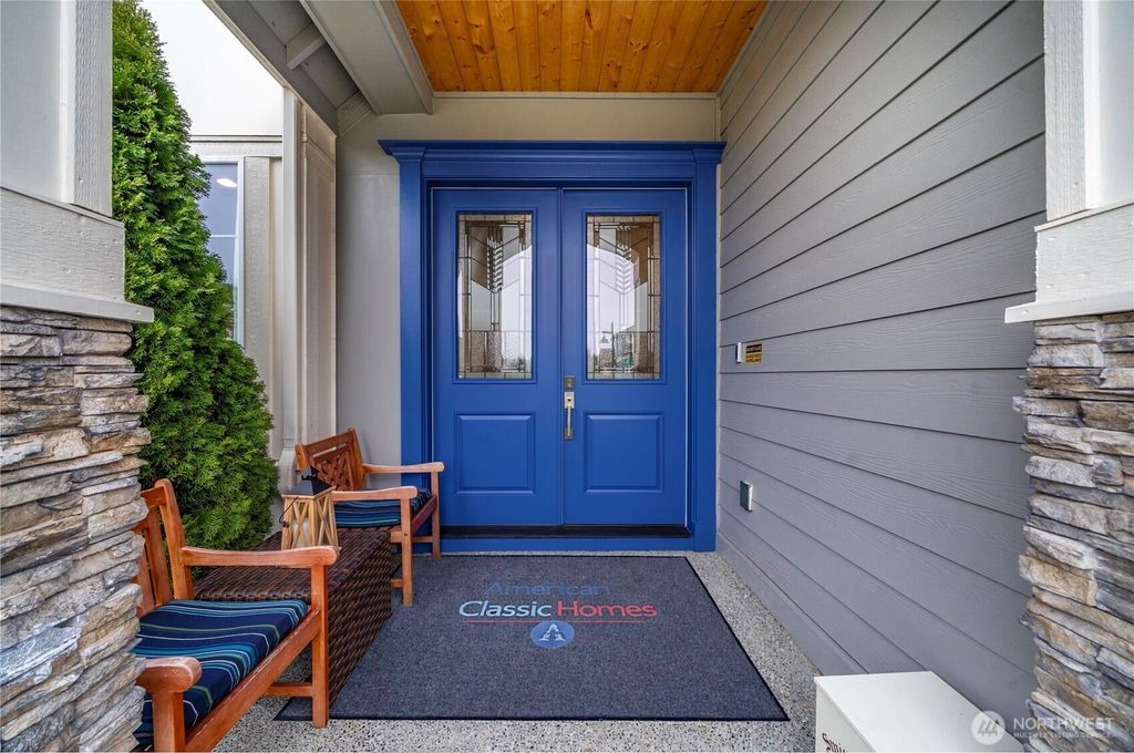 Photo of 17552 SE 188th Place, Renton, WA 98058 (MLS # 2467443)