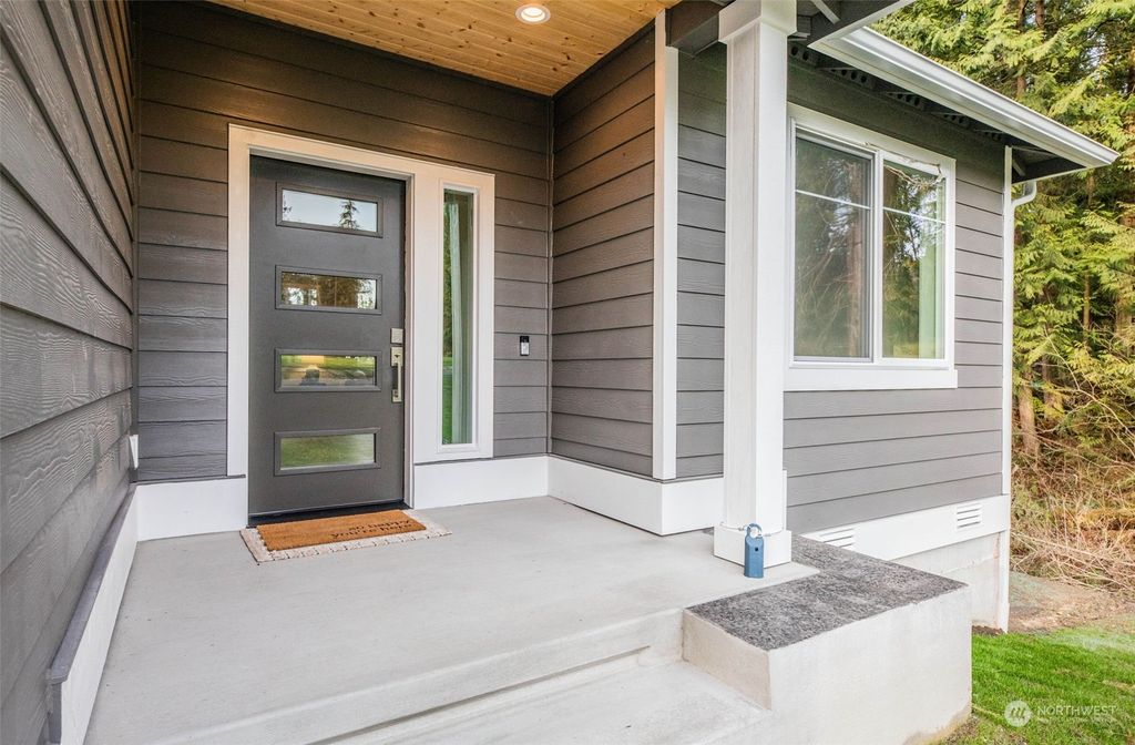 Photo of 16816 62nd Street SE, Snohomish, WA 98290 (MLS # 2304501)