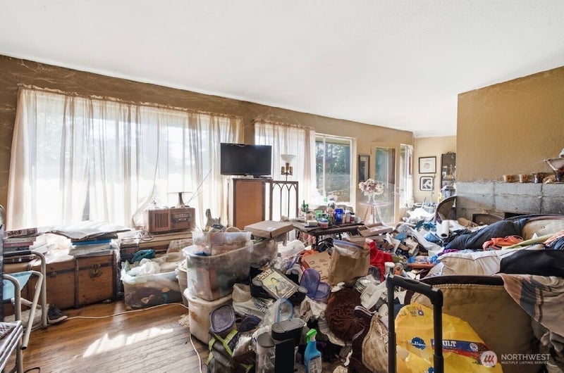 17115 32nd Ave NE