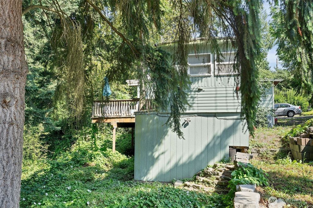 Photo of 12624 Waltham Drive, Everett, WA 98208 (MLS # 2438895)