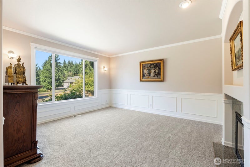 8749 82nd Lane SE