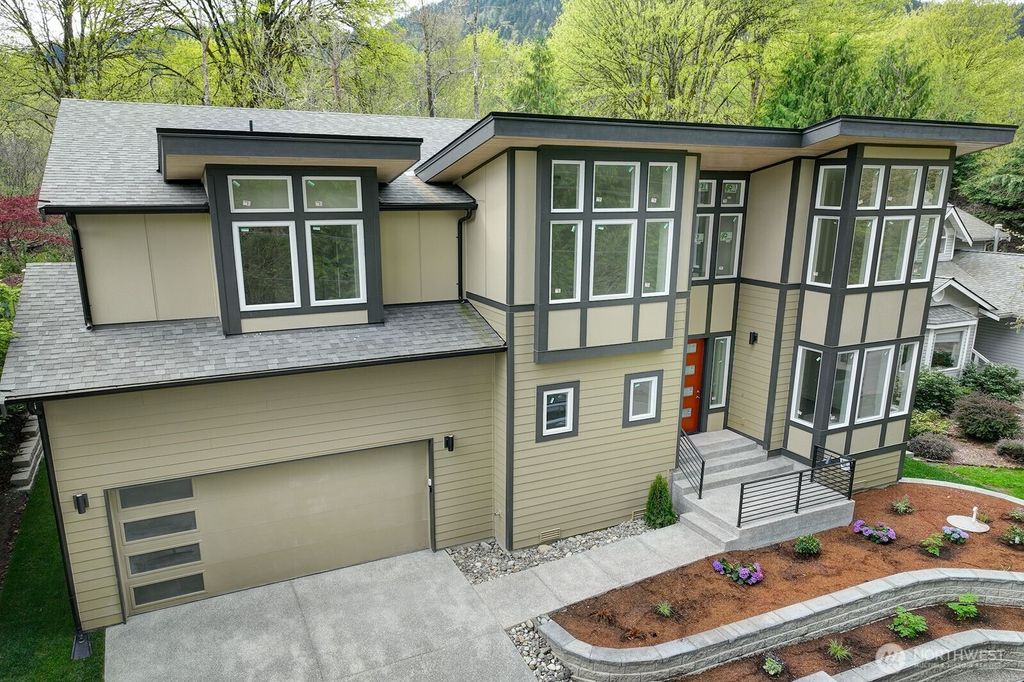 Photo of 865 Front Street S, Issaquah, WA 98027 (MLS # 2494856)