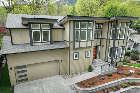 Photo of 865 Front Street S, Issaquah, WA 98027 (MLS # 2494856)
