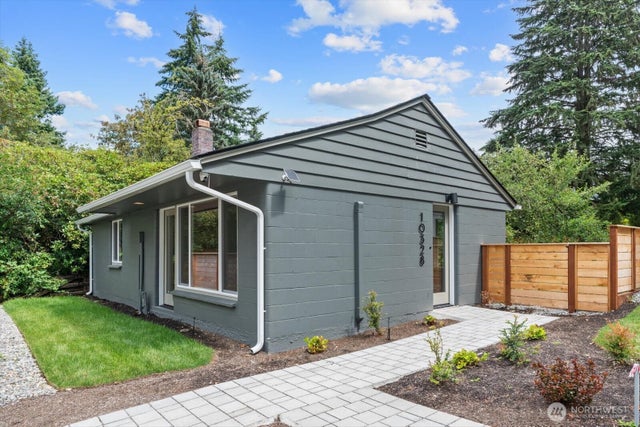10328 Ashworth Avenue N, Seattle