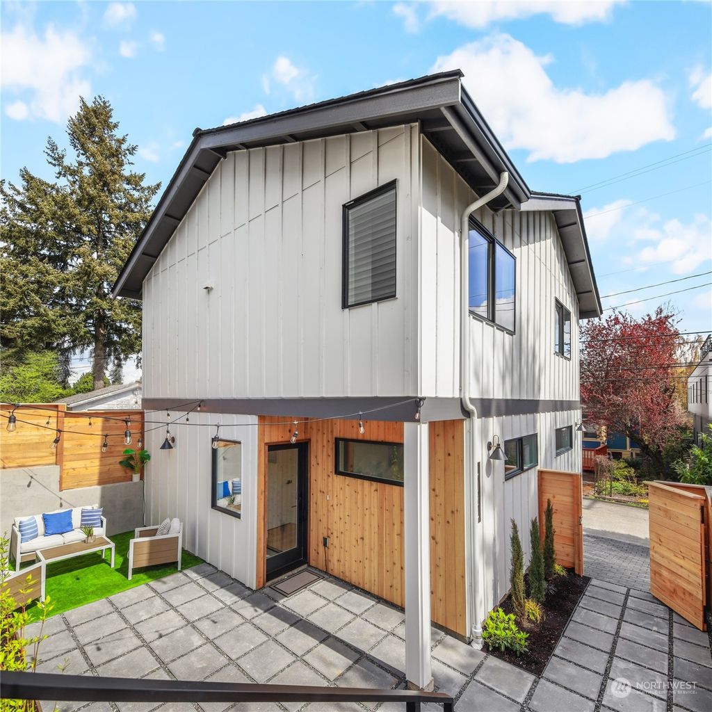Photo of 4034 48th Avenue SW, Seattle, WA 98116 (MLS # 2218560)